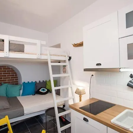 Cute Mykonos Downtown Apartment *